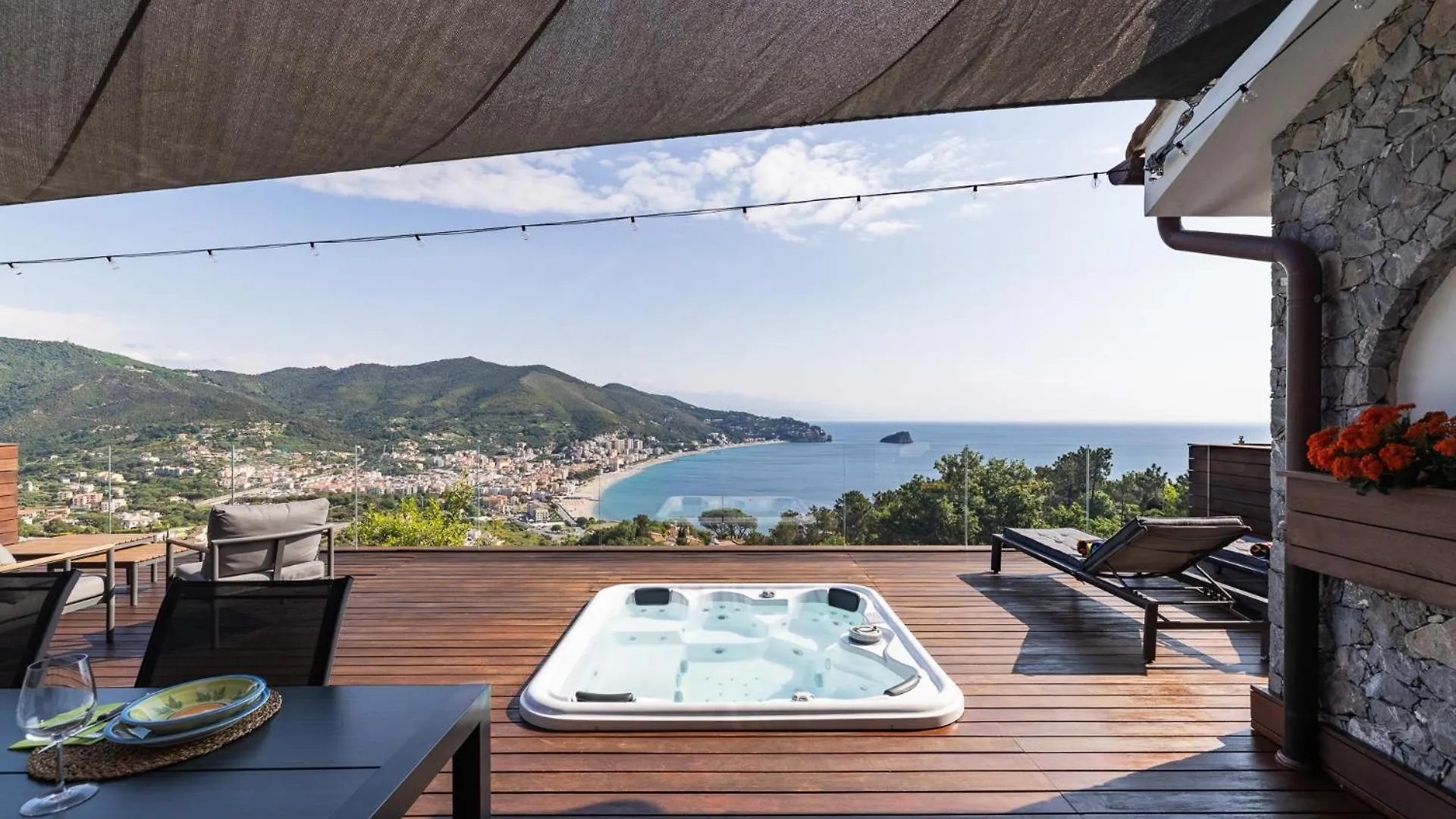 ノーリ Spettacolare Vista Isola Terrazza E Idromassaggioヴィラ