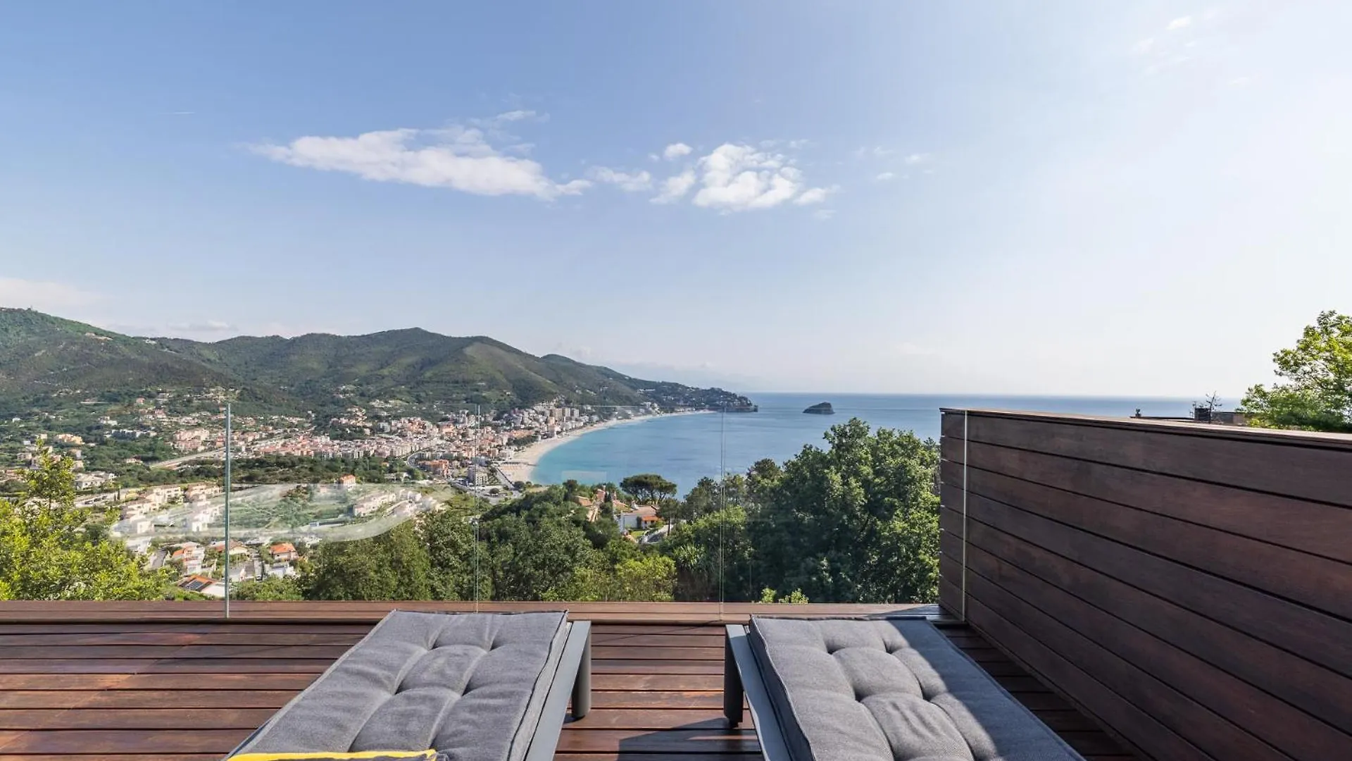 別荘 ノーリ Spettacolare Vista Isola Terrazza E Idromassaggioヴィラ