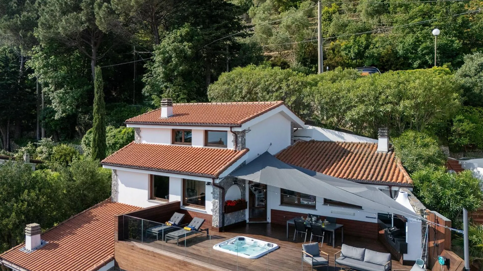 別荘 ノーリ Spettacolare Vista Isola Terrazza E Idromassaggioヴィラ
